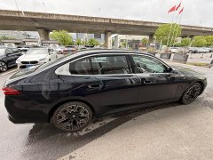 BMW 5 Series 2024 530Li M Sport Luxury Package - фото 7