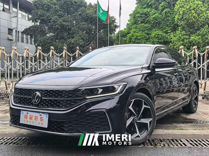 Volkswagen Passat 330TSI Star Elite Edition
