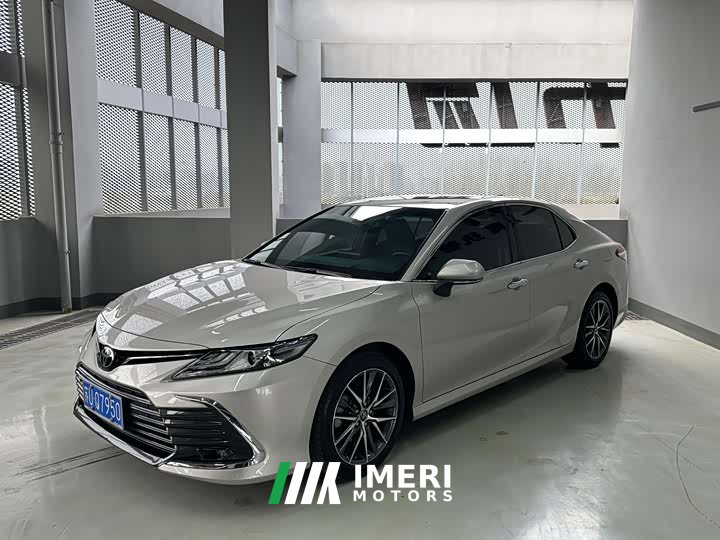 Toyota Camry 2.5G Deluxe Edition