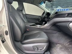 Toyota Camry 2.5G Deluxe Edition - фото 13