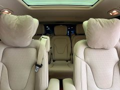 Mercedes-Benz V-Class 2022 V 260 L Long Wheelbase Premium Edition - фото 11