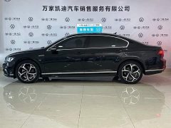 Volkswagen Magotan 2 Million Edition 330TSI DSG Leading - фото 3