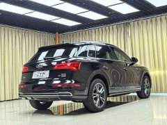 Audi Q5L 2020 facelift 40 TFSI enjoys fashionable style - фото 20
