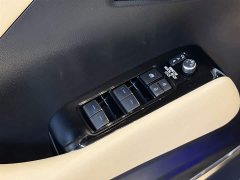 Toyota Wilfa Crown Dual Engine 2.5L HV Premium Edition - фото 9