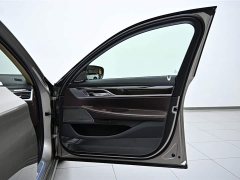 BMW 7 Series 730Li Luxury Package - фото 18