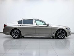 BMW 7 Series 730Li Luxury Package - фото 6