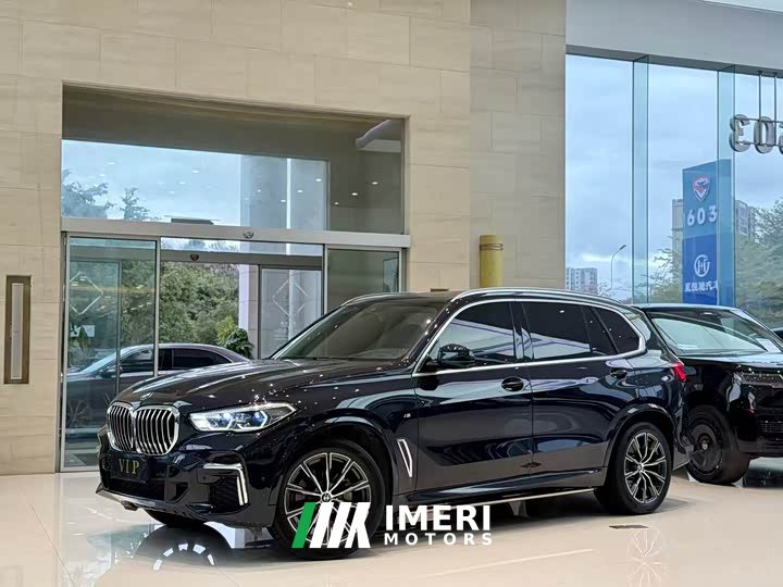 BMW X5 xDrive 30Li Exclusive M Sports Package - автомобиль из Китая