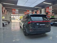 Lynk & Co Voyager 2023 2.0T four-wheel drive Zunrui hybrid version - фото 6