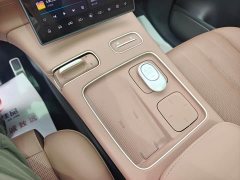 NIO ES8 75kWh Executive Edition - фото 13