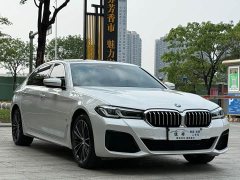 BMW 5 Series 530Li Leading M Sports Package - фото 3