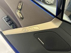 BMW iX 2023 facelift xDrive40 - фото 11