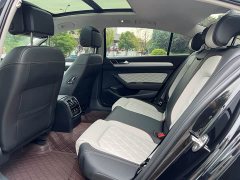 Volkswagen Magotan 2023 2 Million Edition 330TSI DSG Luxury - фото 10