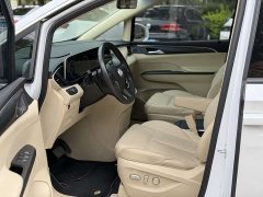 Buick GL8 ES Lu Zun Exclusive - фото 4