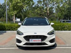 Ford Focus Hatchback EcoBoost 180 Automatic NeochaEDGE - фото 2