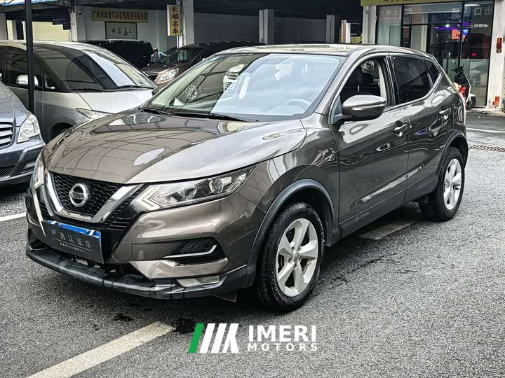 Nissan Qashqai 2.0L CVT XV Premium Edition - автомобиль из Китая