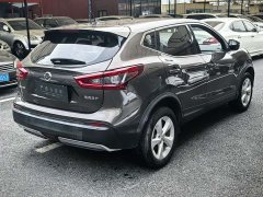 Nissan Qashqai 2.0L CVT XV Premium Edition - фото 2