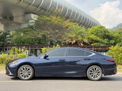 Lexus ES 200 Excellence Edition - фото 7