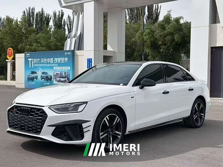 Audi A4L 40 TFSI Luxury Dynamic - автомобиль из Китая