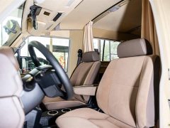 Toyota Land Cruiser (imported) LC78 2024 4.0L Middle East version - фото 8