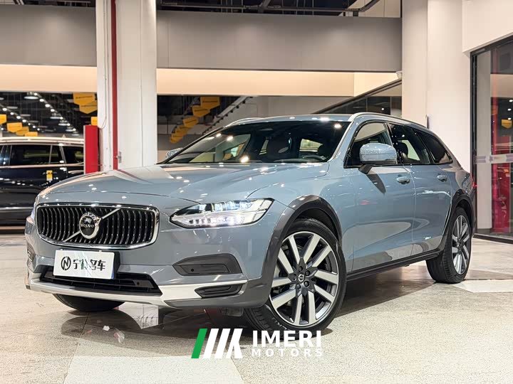 Volvo V90 Cross Country B5 AWD Zhiyuan Edition - автомобиль из Китая