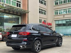 BMW X5 2022 facelift xDrive 40Li M sports package - фото 6