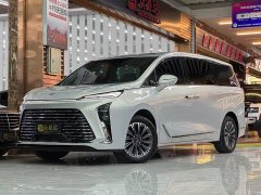 Buick GL8 Lu Zun Smart Edition - фото 1
