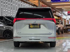 Buick GL8 Lu Zun Smart Edition - фото 4