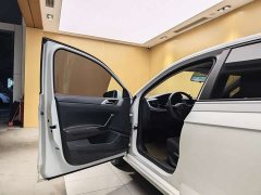 Volkswagen Polo facelift Plus 1.5L automatic indulgence version - фото 7