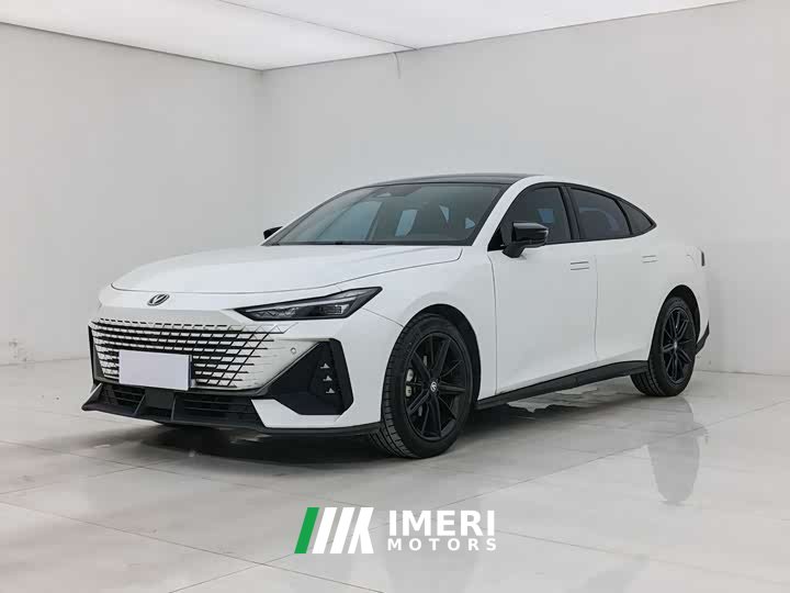 Changan UNI-V 1.5T premium - автомобиль из Китая