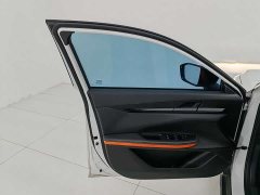 Changan UNI-V 1.5T premium - фото 10