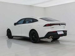 Changan UNI-V 1.5T premium - фото 4