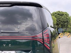 Lynk & Co LEVC L380 2024 140kWh 6-Seater AWD Ultra - фото 9