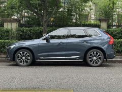 Volvo XC60 B5 AWD Inscription Luxury - фото 3