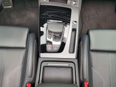 Audi Q5L 45th Anniversary Collector's Edition 40 TFSI Luxurious and Dynamic - фото 15