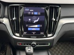 Volvo S60 T4 Momentum Luxury Edition - фото 13