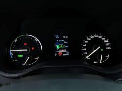 Toyota Grevia 2023 2.5L Hybrid Premium PLUS Edition - фото 12