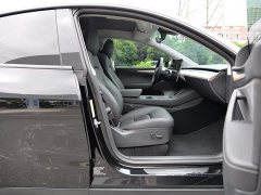 Tesla Model Y long-range all-wheel drive version - фото 10