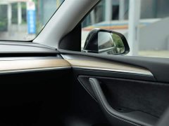 Tesla Model Y long-range all-wheel drive version - фото 9
