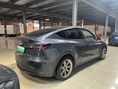 Tesla Model Y rear-wheel drive version - фото 8