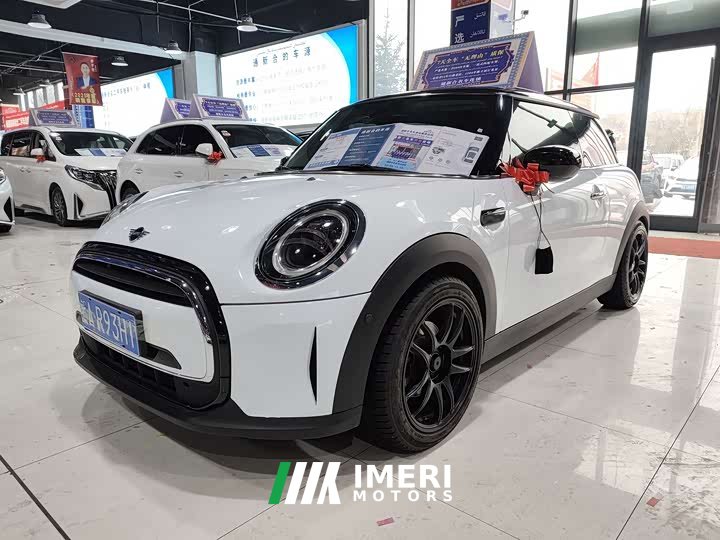MINI facelift 1.5T COOPER artist - автомобиль из Китая
