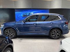 BMW X3 facelift xDrive25i M sports package - фото 3