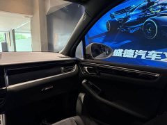 Porsche Macan 2.0T - фото 11