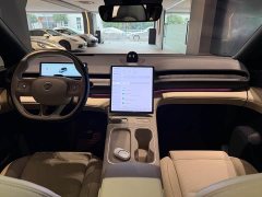 NIO ES6 75kWh - фото 10