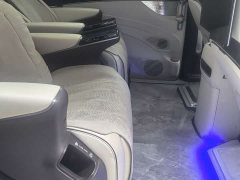 Denza D9 DM-i 980 four-wheel drive flagship - фото 6