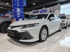 Toyota Camry 2.0GVP Leading Edition - фото 1