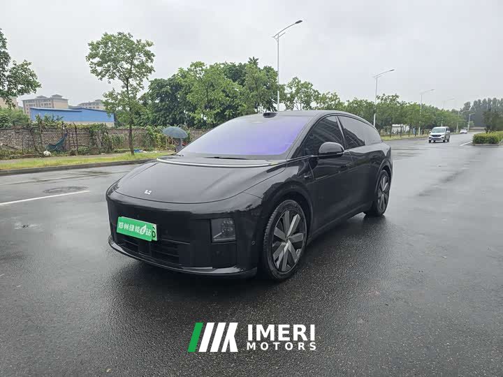 Li Auto Ideal i6 four-wheel drive standard version - автомобиль из Китая
