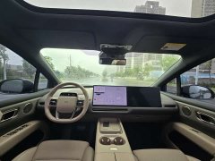 Li Auto Ideal i6 four-wheel drive standard version - фото 5