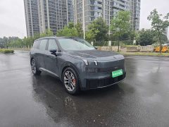 Lynk & Co 900 2.0T Ultra 6-seater - фото 3