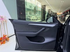 Tesla Model Y rear-wheel drive version - фото 10