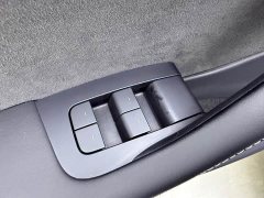Tesla Model Y rear-wheel drive version - фото 19
